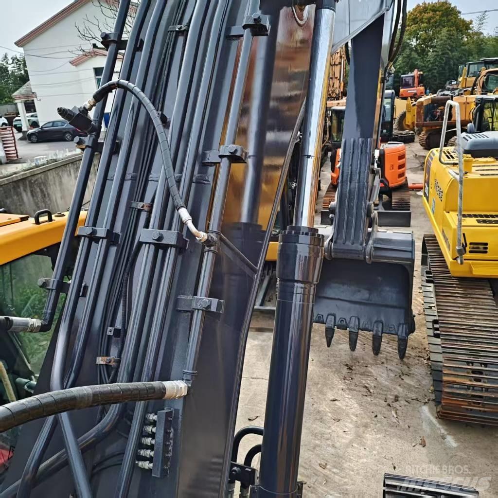 Volvo 250DL Rupsgraafmachines