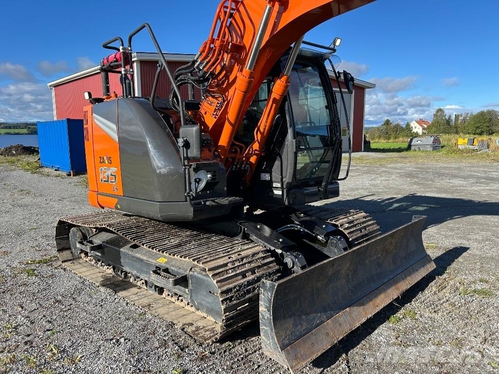 Hitachi ZX 135 US-7 Rupsgraafmachines