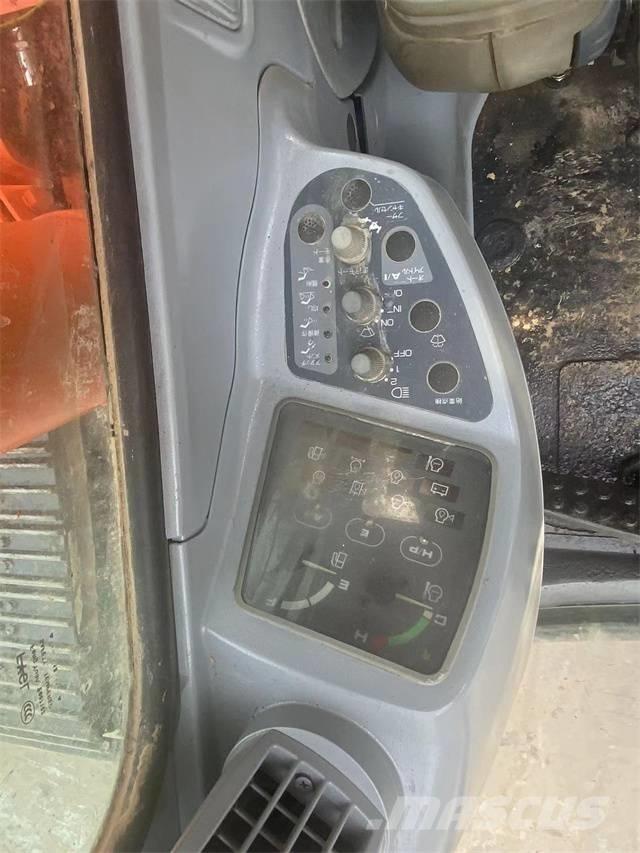 Hitachi EX120 Rupsgraafmachines