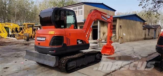 Doosan DX60 Rupsgraafmachines