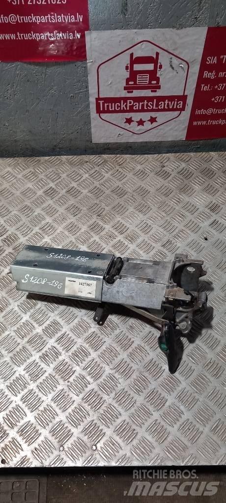 Scania 94 D.   1427567 Cabine en interieur