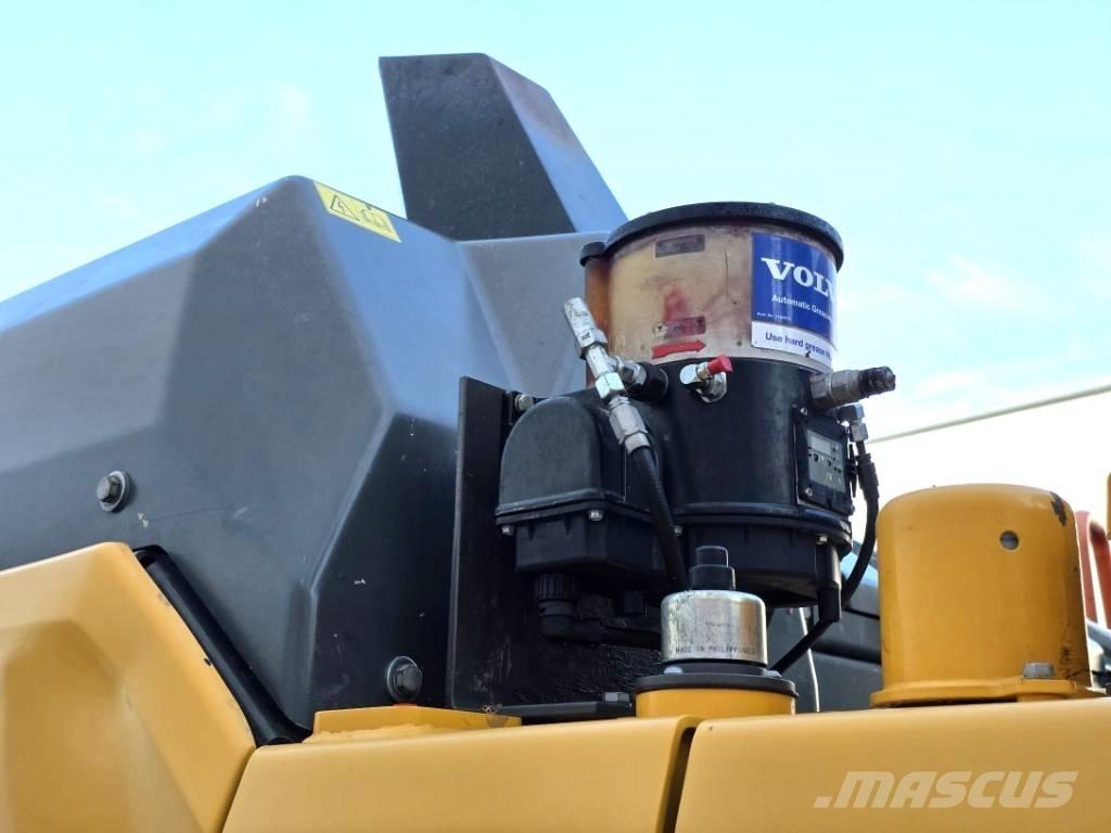Volvo EC 140 EL Rupsgraafmachines
