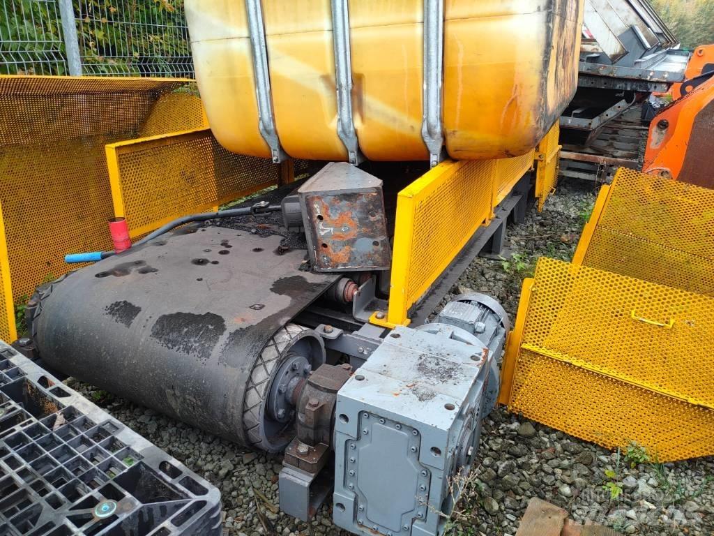 MEKA Conveyor belt Overige gebruikte aanbouwapparatuur en componenten