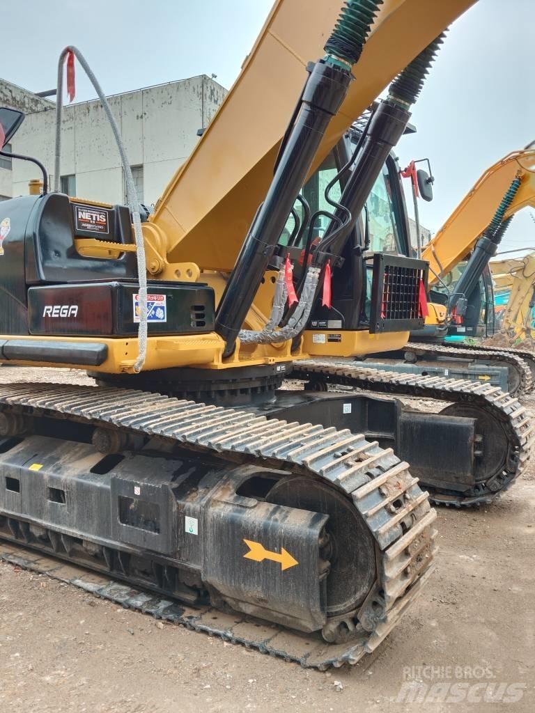CAT 330 D Rupsgraafmachines