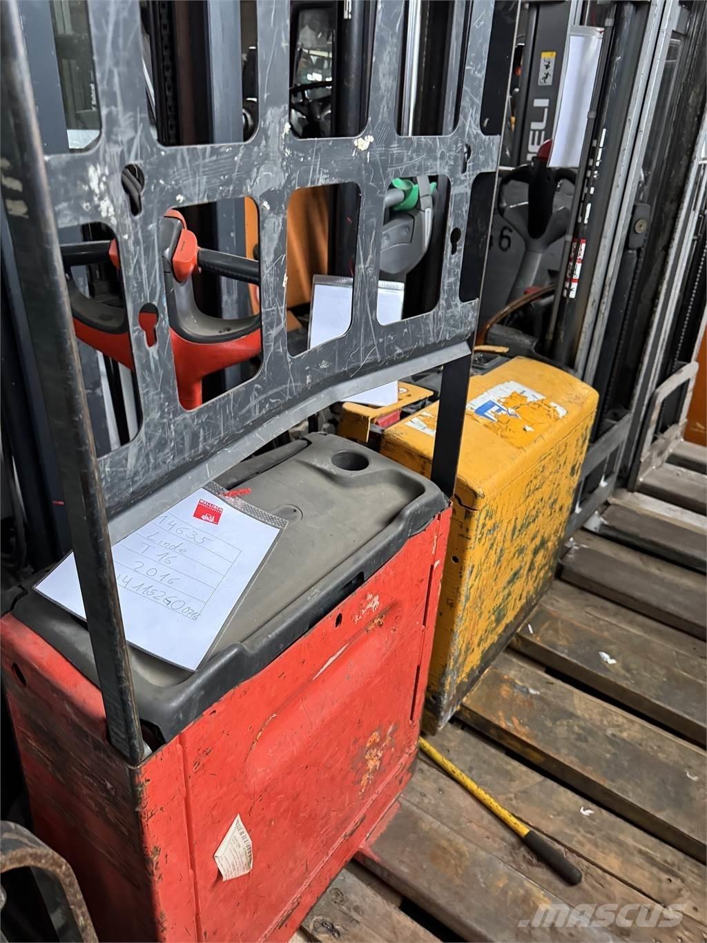 Linde T16 Meeloop stapelaar
