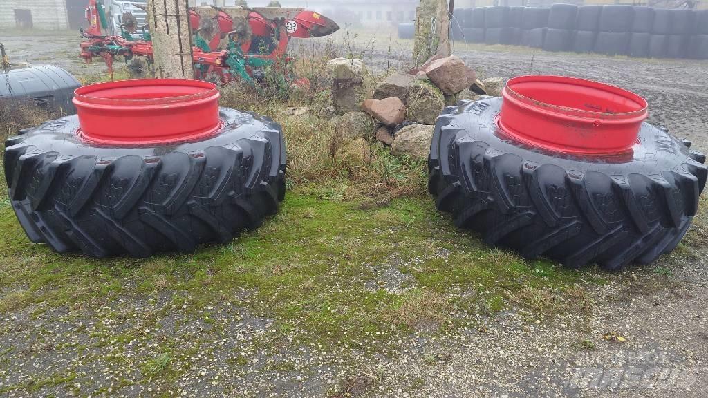 Fendt 724 Profi Plus Tractoren