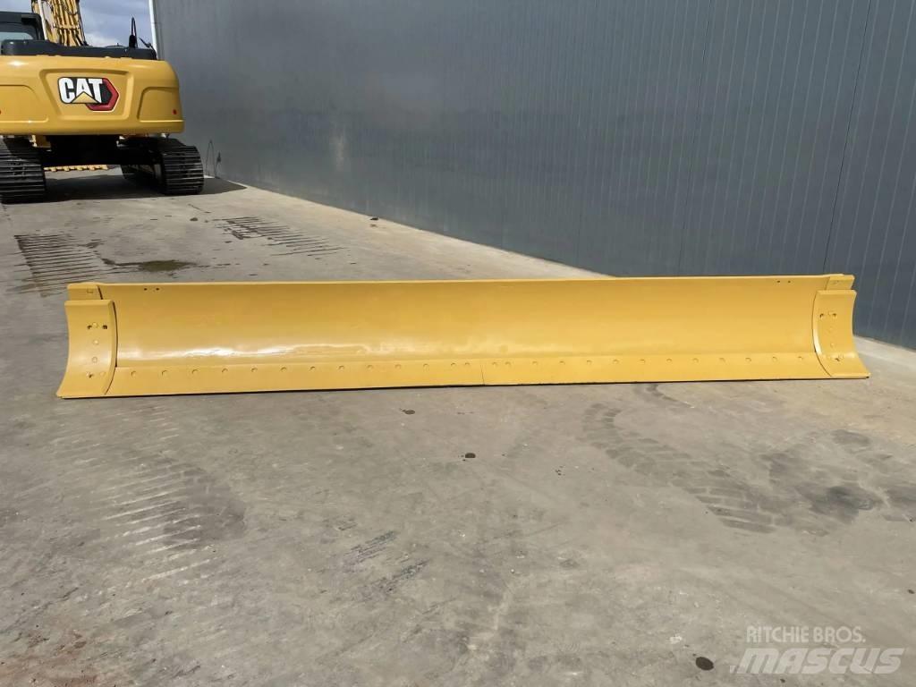 CAT 140K Moldboard Bladen