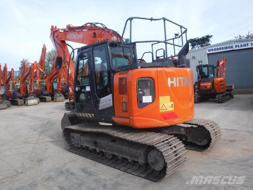 Hitachi ZX 135 US-6 Rupsgraafmachines