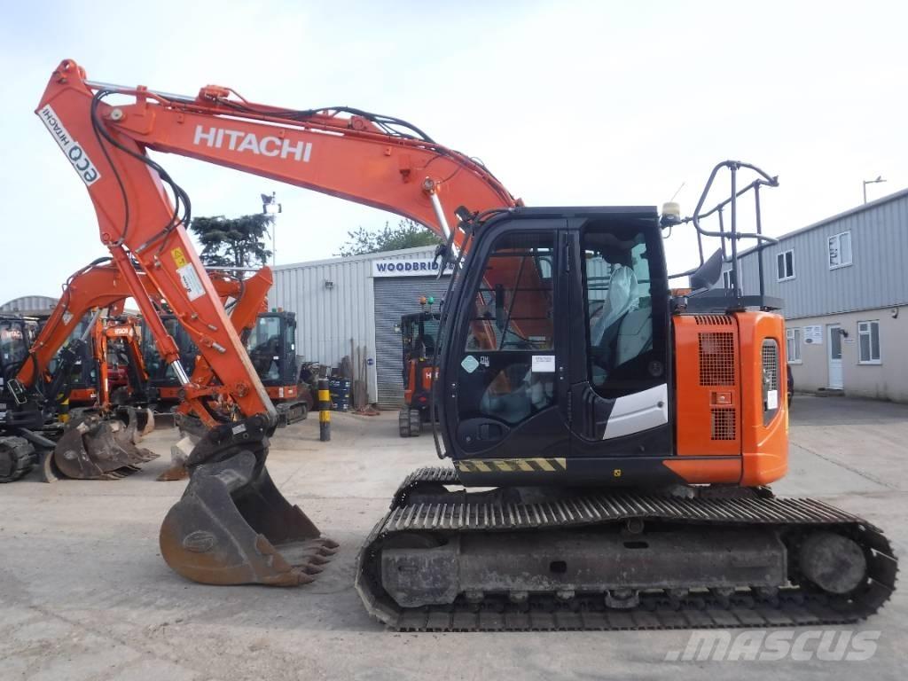 Hitachi ZX 135 US-6 Rupsgraafmachines