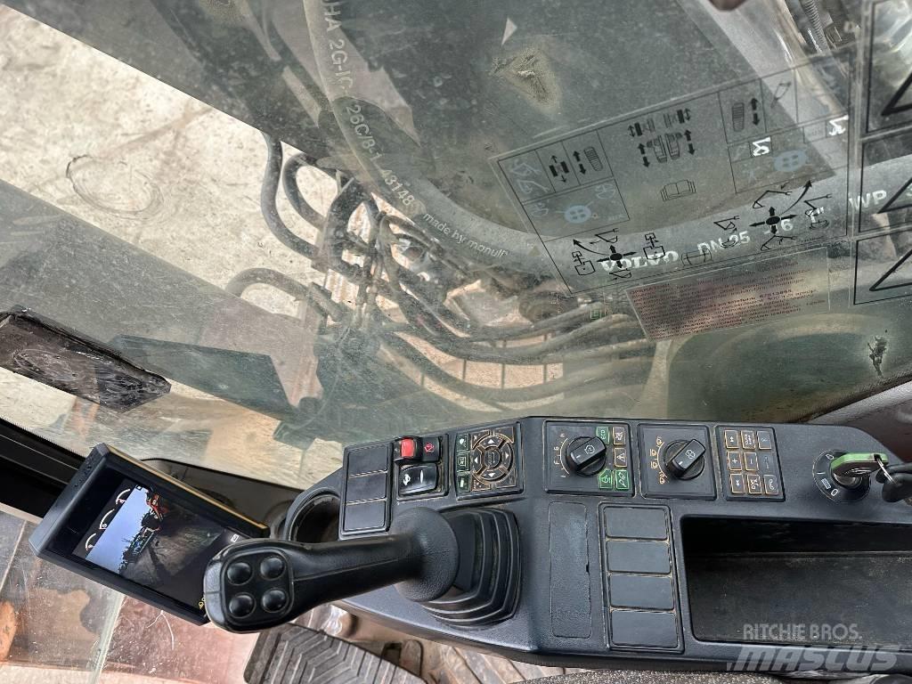 Volvo EC 160 EL Rupsgraafmachines