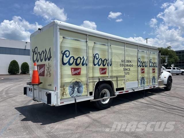 Peterbilt 337 Drankenwagen