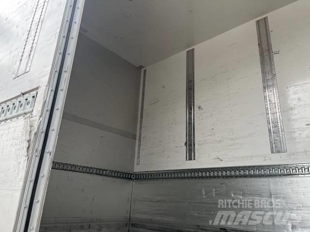 Scania R450B6X2*4NB Bakwagens met gesloten opbouw
