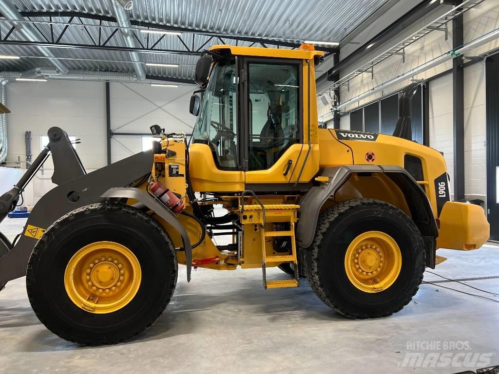 Volvo L90G Wielladers