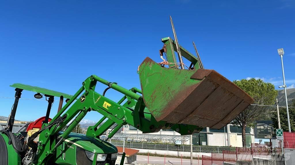 John Deere 5080 G Tractoren