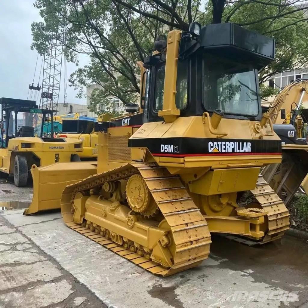 CAT D5M Rupsdozers