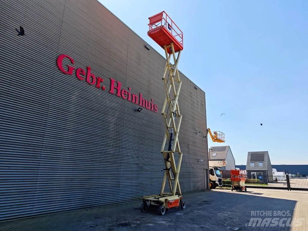 JLG 3246 ES Schaarhoogwerkers