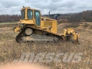 CAT D6N Rupsdozers