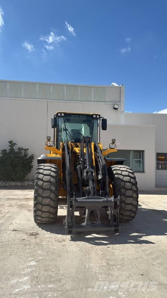 Volvo L 110 F Wielladers