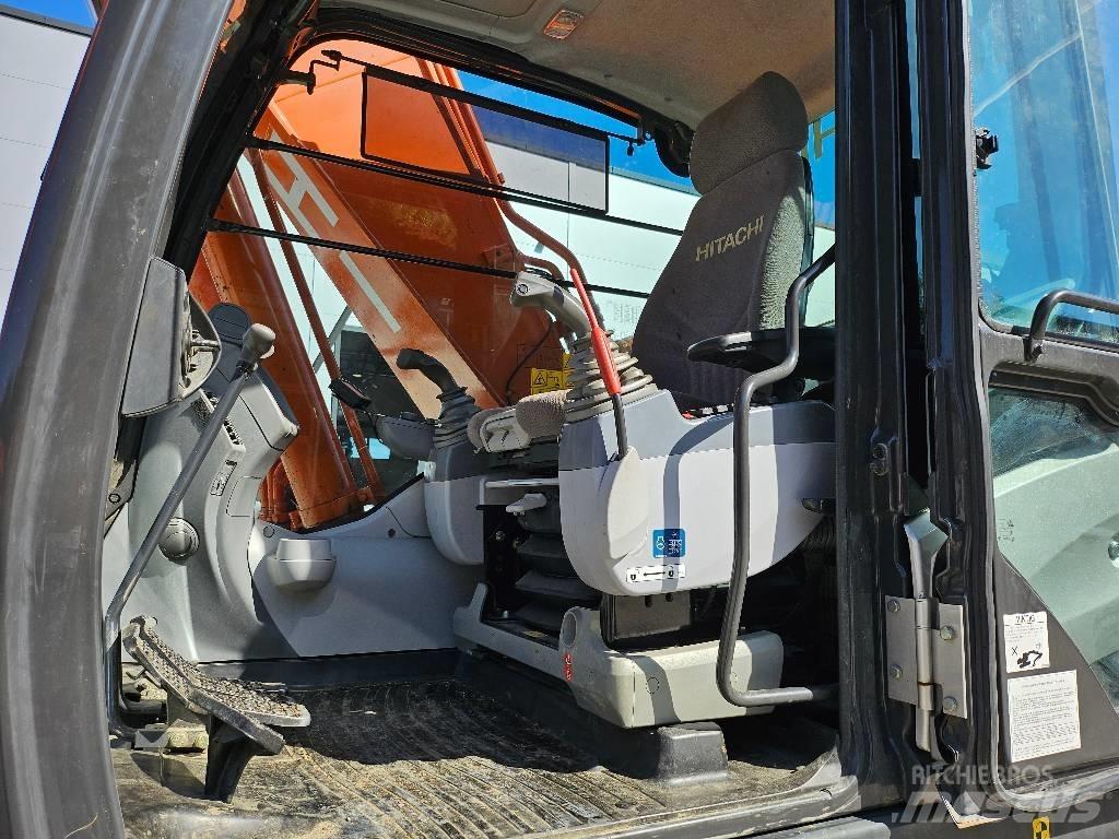 Hitachi ZX 210 LC-5 Rupsgraafmachines