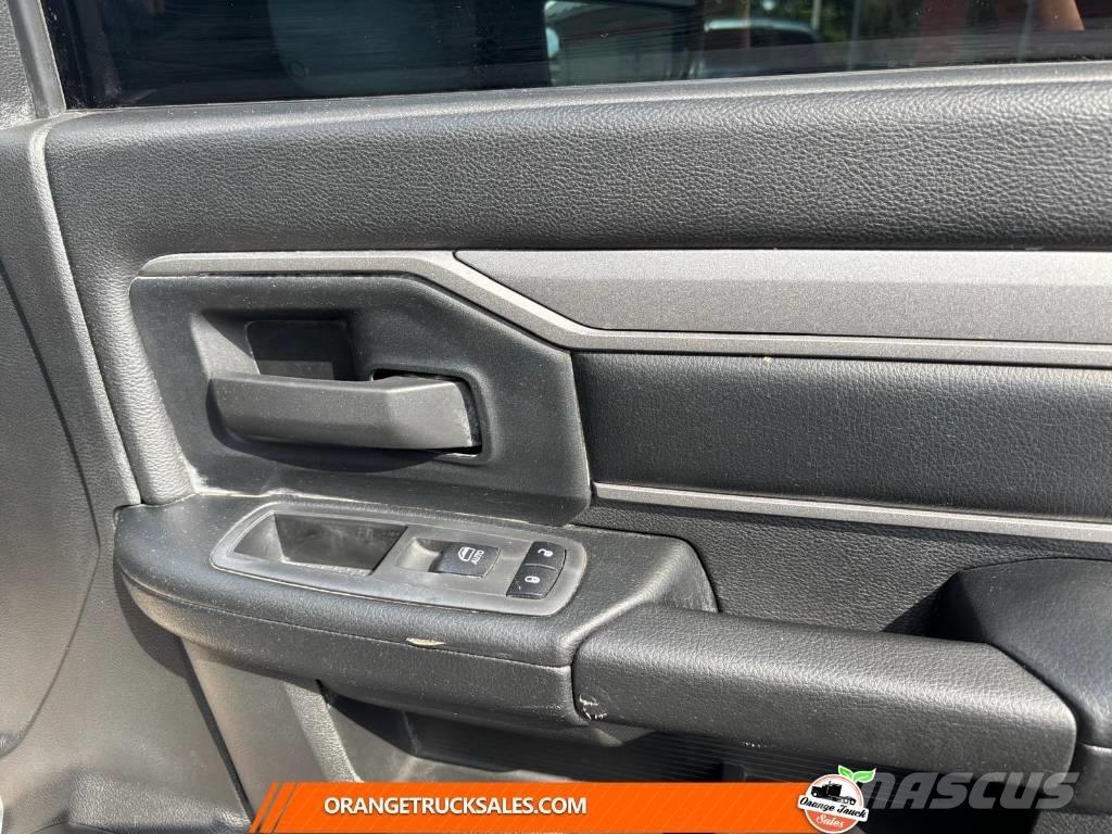 RAM 5500 HD Sleepwagens