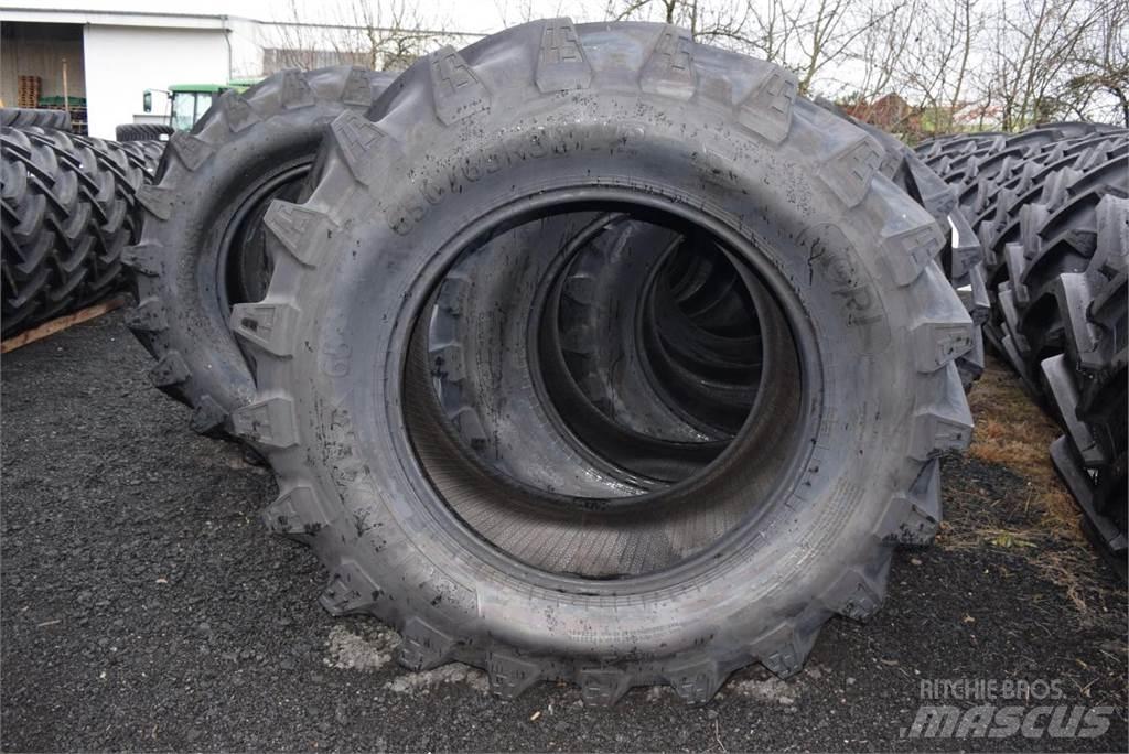  650/65R38 ***GRI*** Banden, wielen en velgen