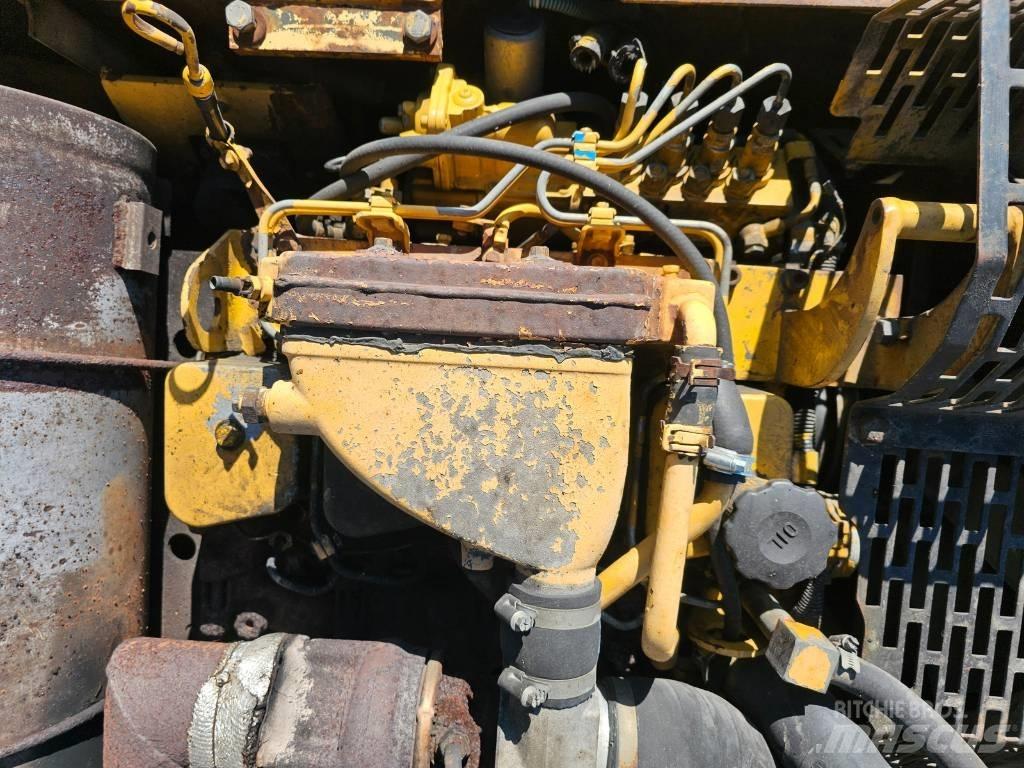 Komatsu PW 170-6 Wielgraafmachines