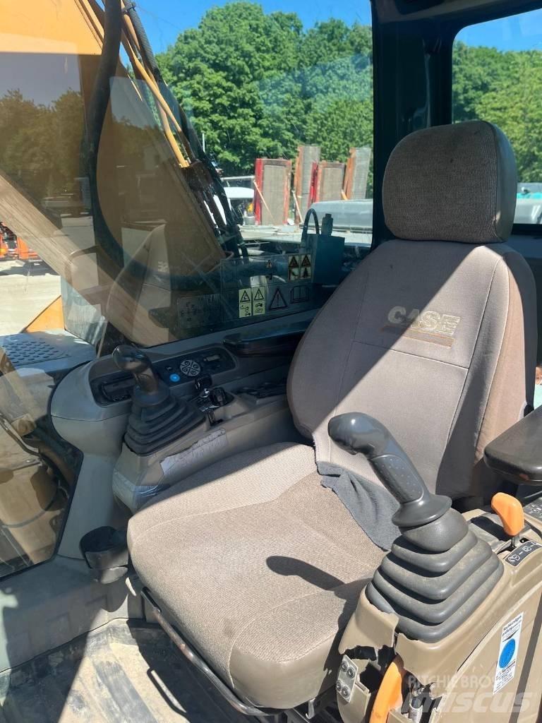 CASE CX 210 B Rupsgraafmachines