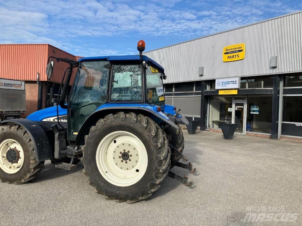 New Holland TL 90 Tractoren