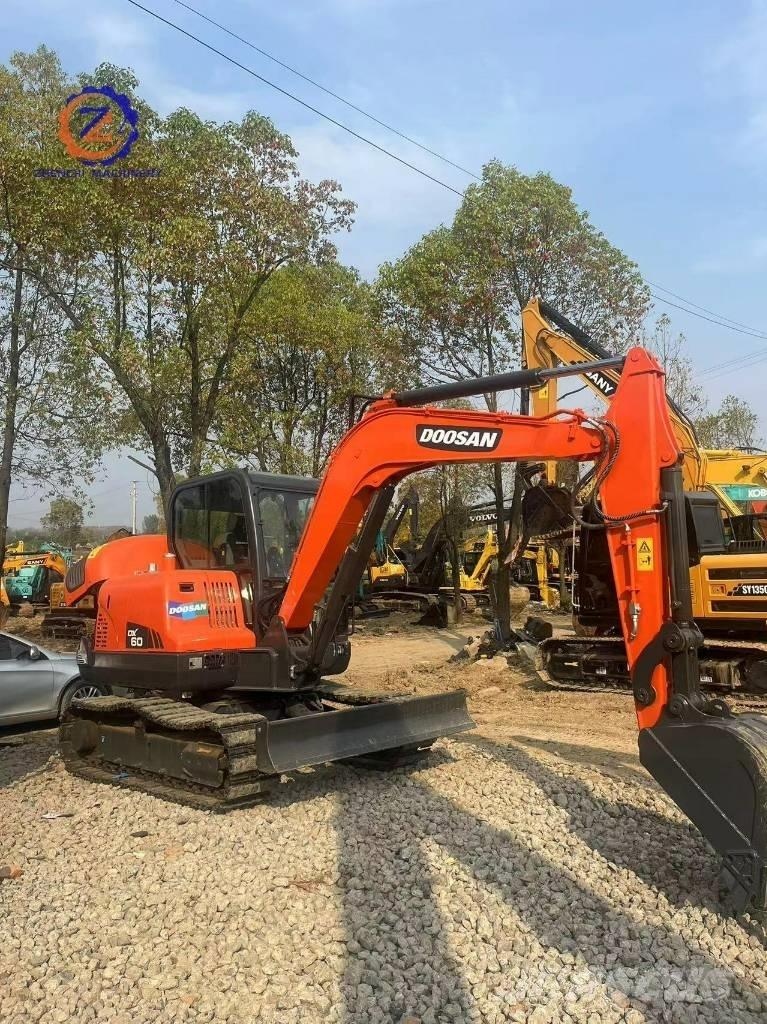 Doosan DX 60 Minigraafmachines < 7t