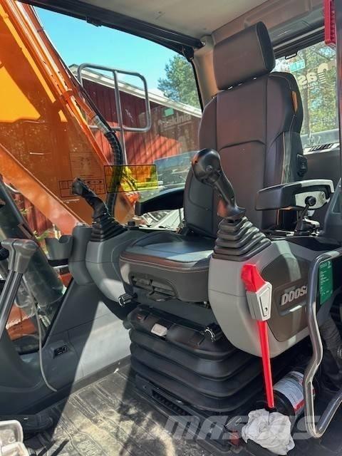 Doosan DX 140 LC Rupsgraafmachines