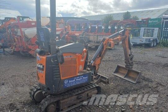 Develon DX 10 Z Minigraafmachines < 7t