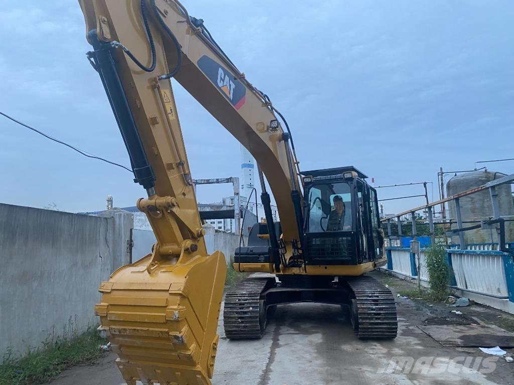 CAT 320 D Rupsgraafmachines