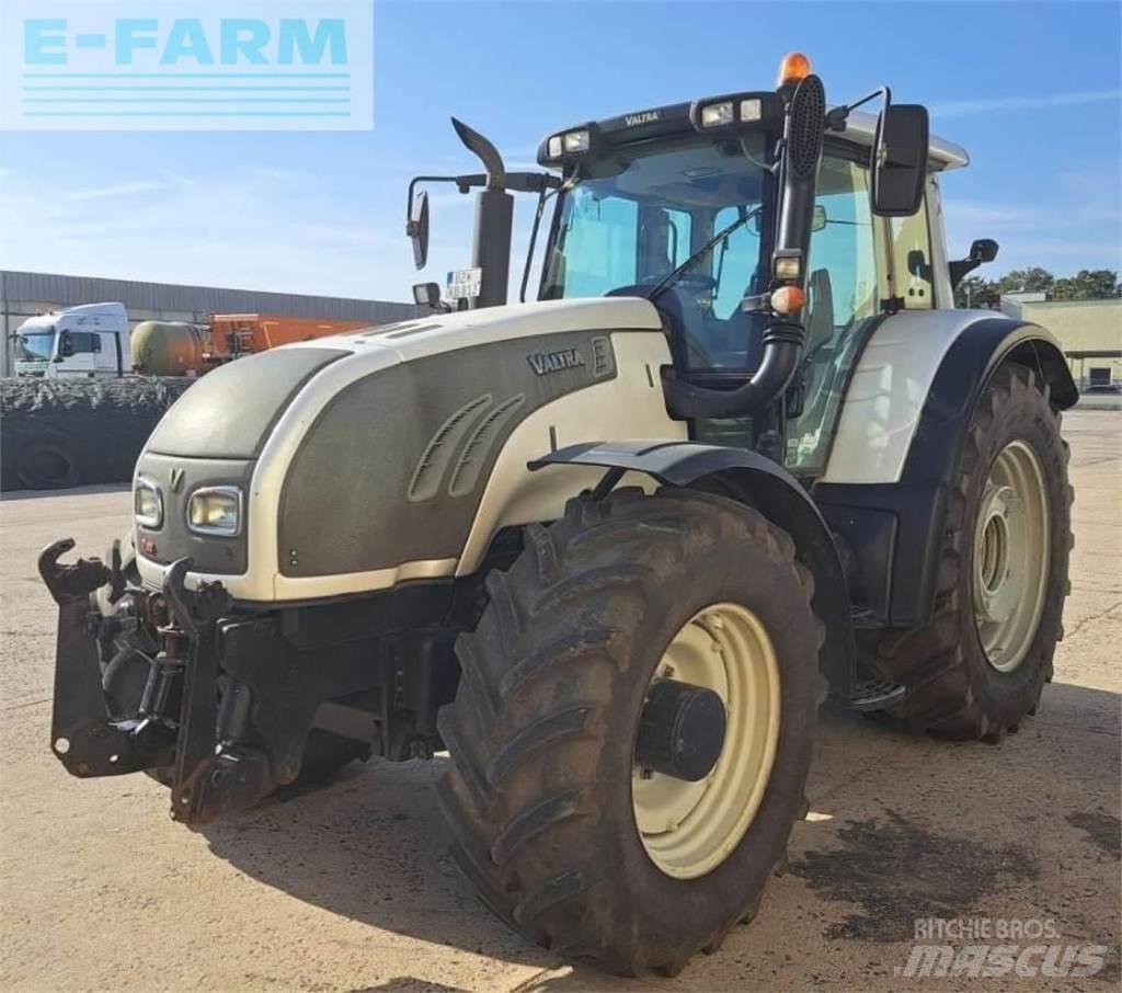 Valtra t 202 Tractoren