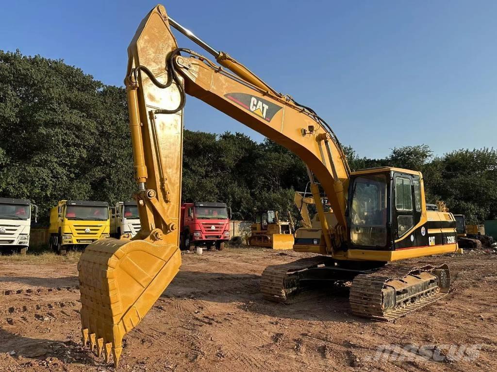 CAT 320 B Rupsgraafmachines