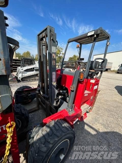 Moffett 4way m55.4 Vorkheftruck voor zwaar terrein