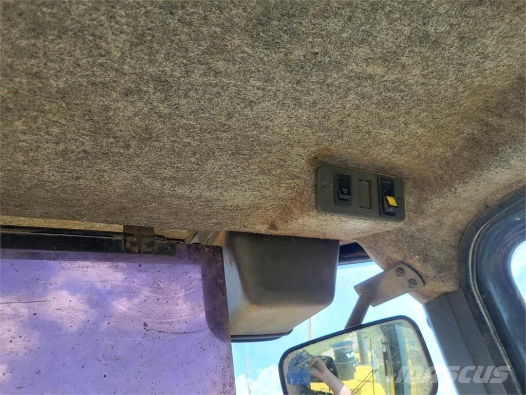 Komatsu WF 450T-3 Bouw - Overige