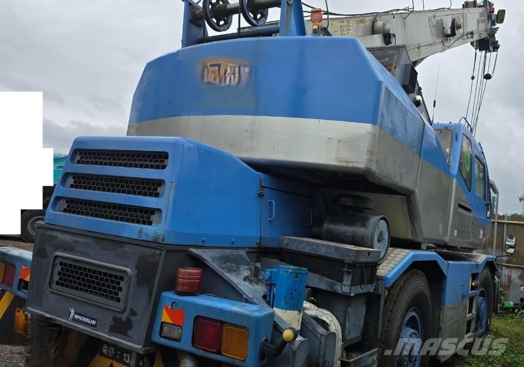 Tadano TR 250 M-6 Ruw terrein kranen