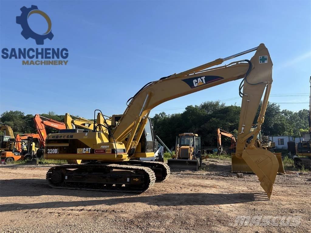CAT 320 B L Rupsgraafmachines