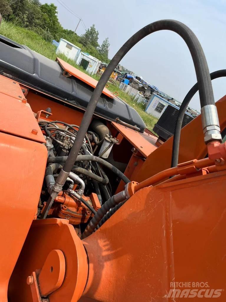 Doosan DH 225 Rupsgraafmachines