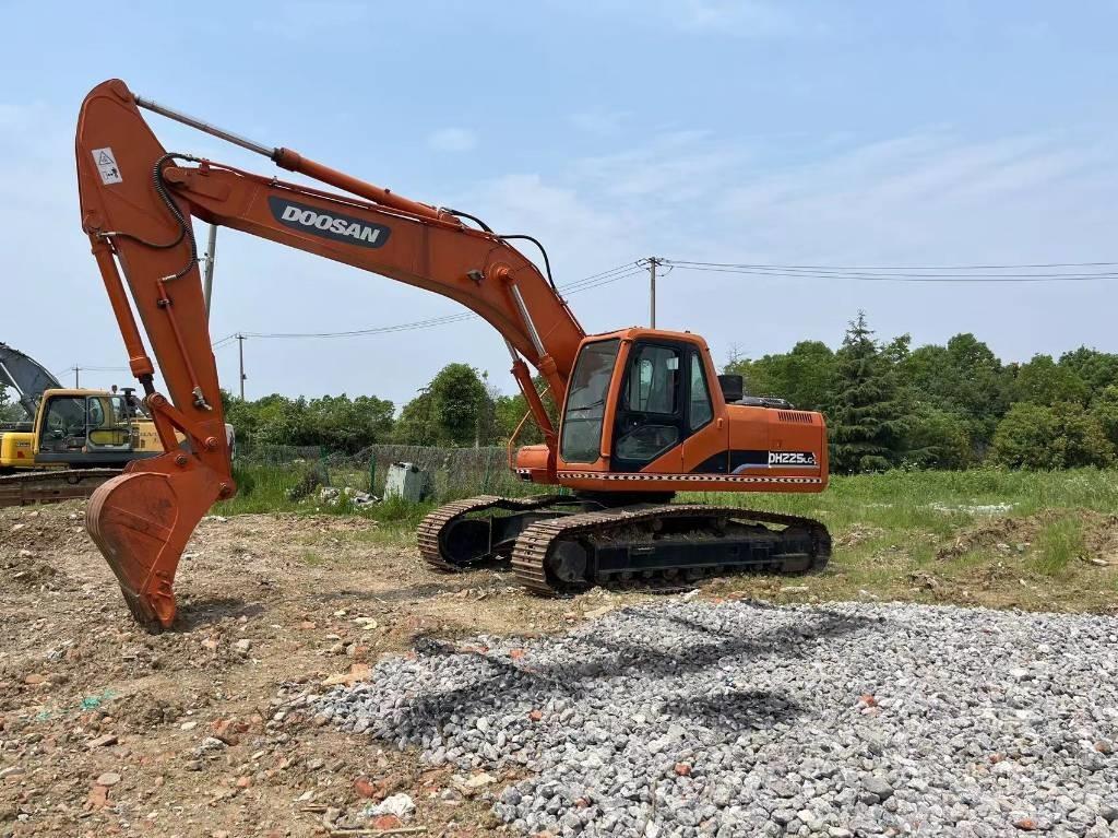 Doosan DH 225 Rupsgraafmachines