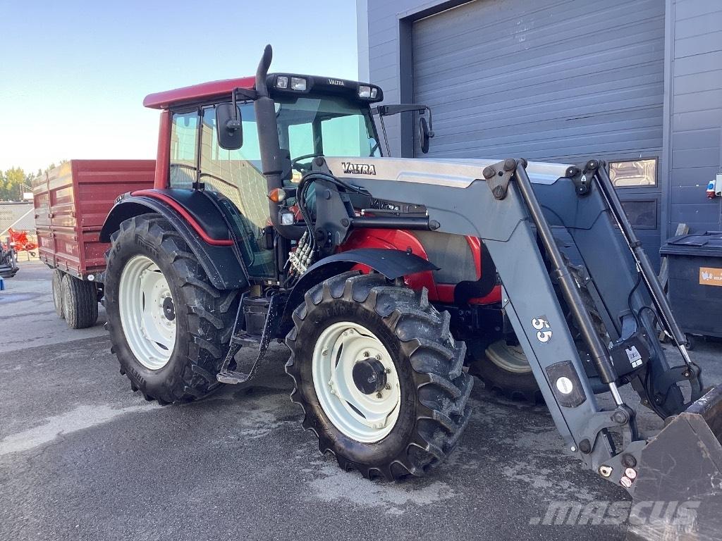 Valtra N141 Tractoren