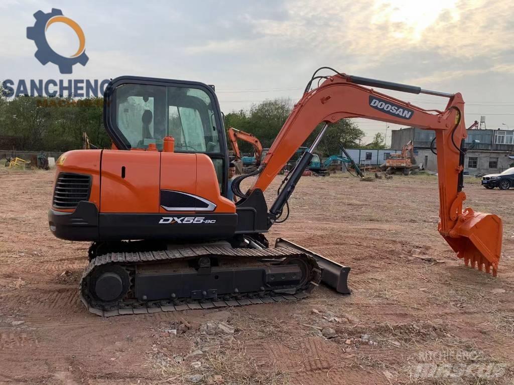 Doosan DX 55 Rupsgraafmachines