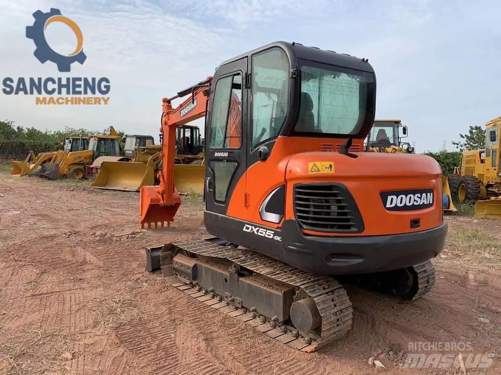 Doosan DX 55 Rupsgraafmachines