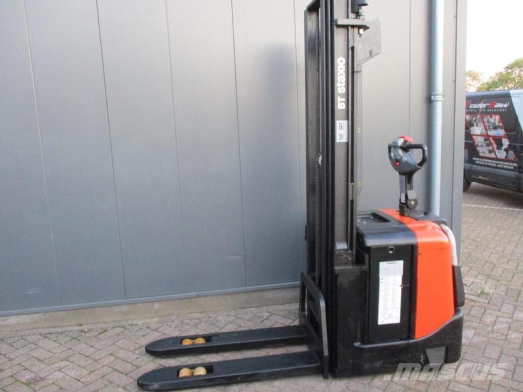 BT SPE125 Pallettruck met meerij platform