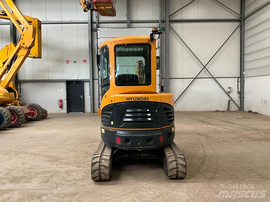 Hyundai 30 Z-9 Minigraafmachines < 7t
