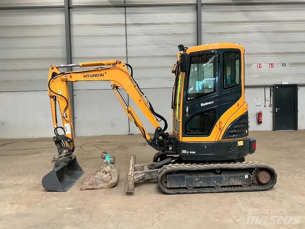 Hyundai 30 Z-9 Minigraafmachines < 7t