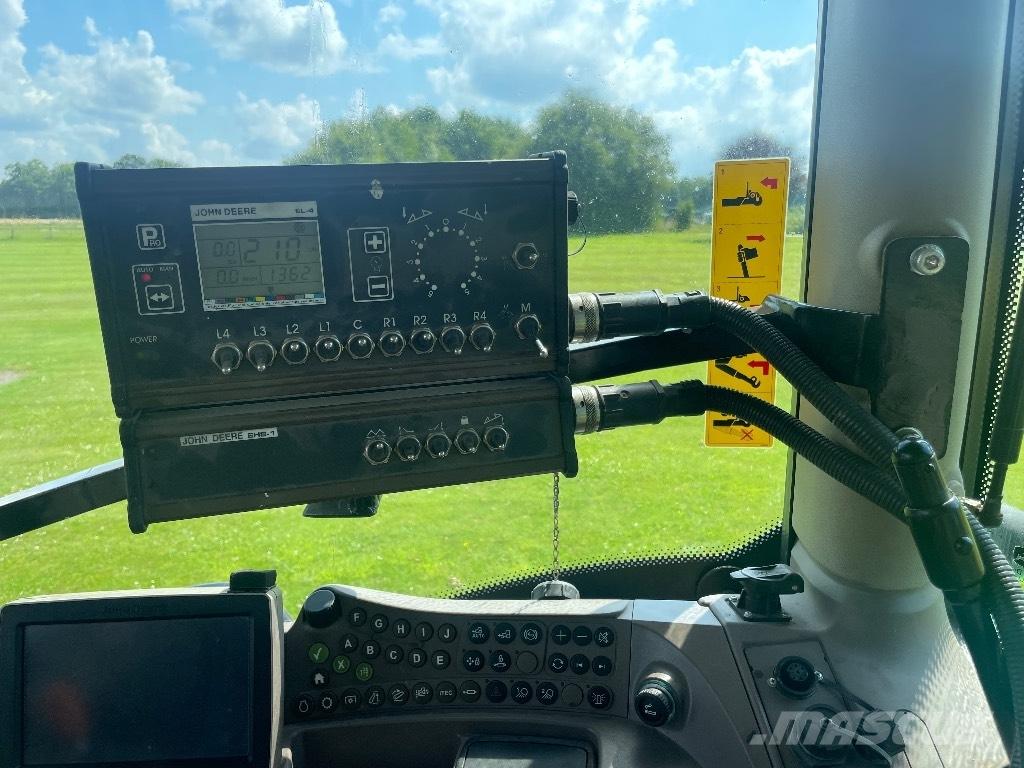 John Deere 732 Getrokken spuitmachines