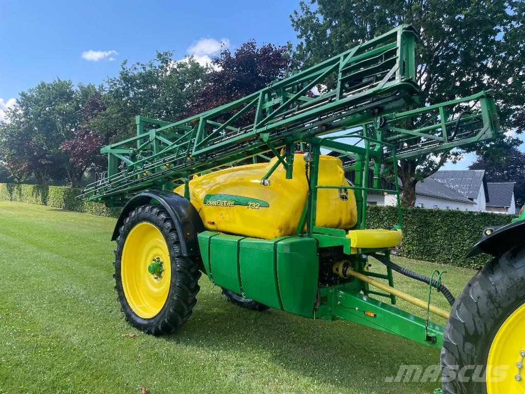 John Deere 732 Getrokken spuitmachines