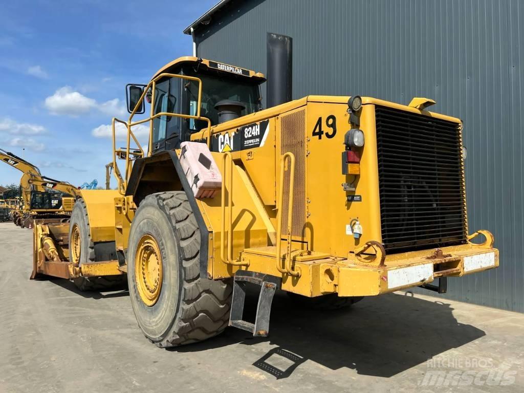 CAT 824H Knik dumptrucks