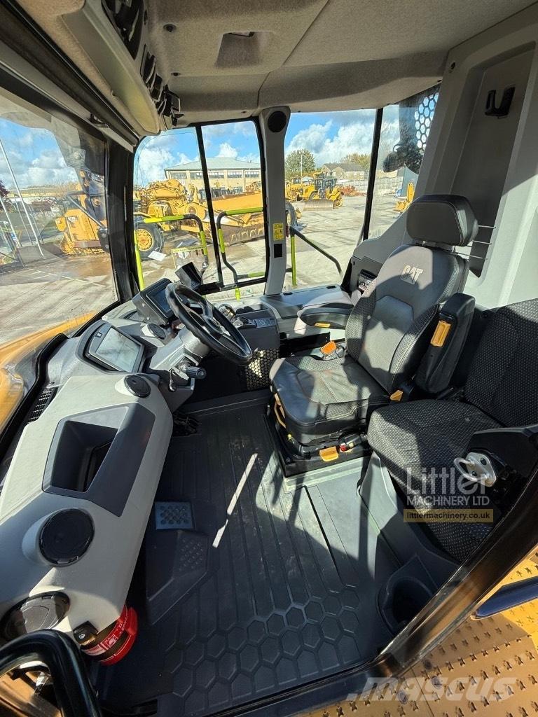 CAT 730 Knik dumptrucks